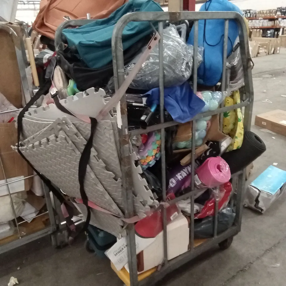 CAGE OF ASSORTED HOUSEHOLD GOODS AND PRODUCTS TO INCLUDE; YOGA MATS, CABIN BAG SUITCASE, EXERCISE MATS, CABIN BAGS ETC - CAGE NOT INCLUDED