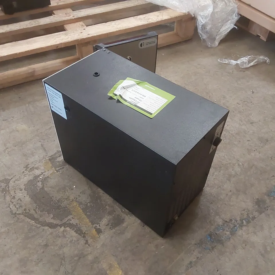 VITRIFRIGO COMMERCIAL COFFEE MACHINE FRIDGE