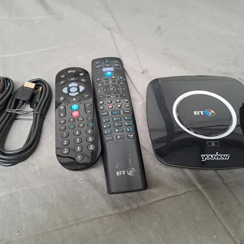 APPROXIMATELY 15 ASSORTED ELECTRICAL PRODUCTS TO INCLUDE REPLACEMENT REMOTES, NETWORK CABLES, POWER SUPPLIES ETC 