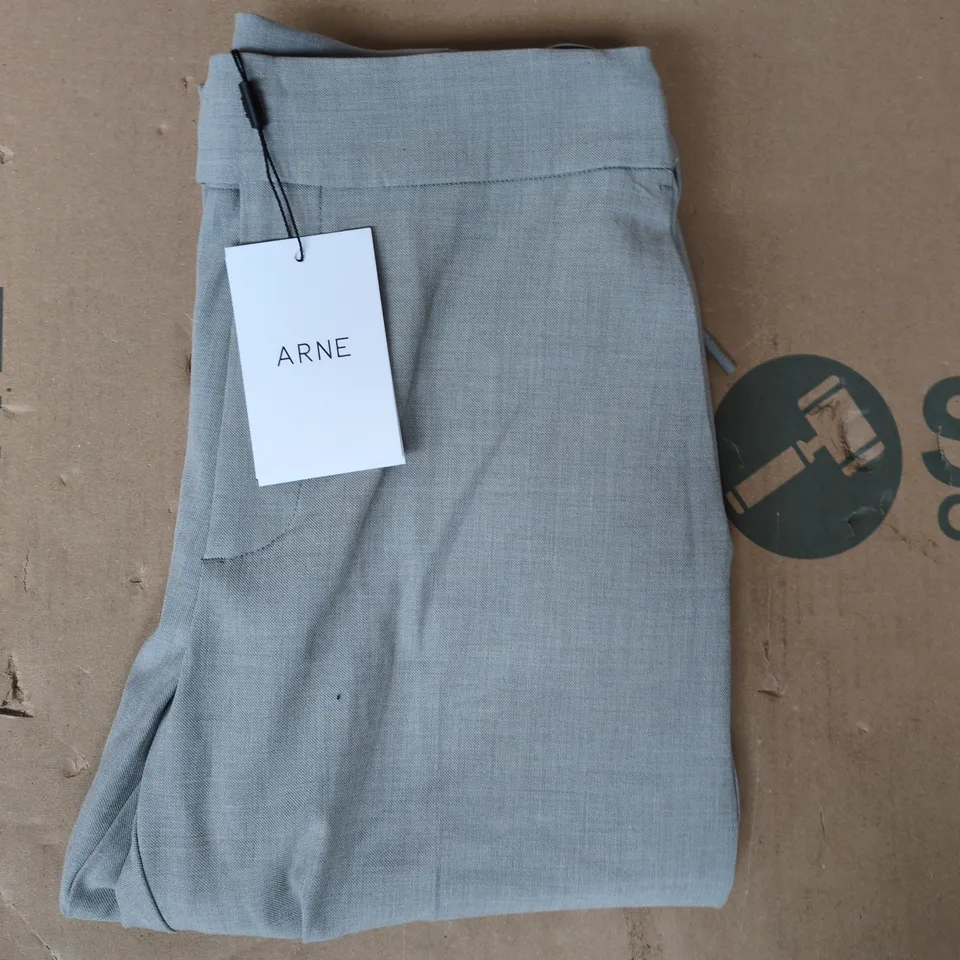 ARNE SMART TAILORED DRAWSTRING STRETCH TROUSERS IN STONE SIZE 30S