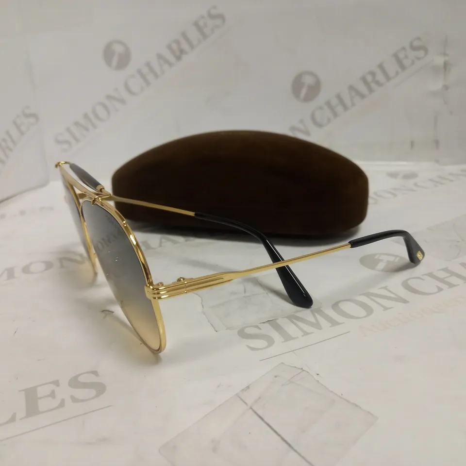 TOM FORD-STYLE GRADIENT SUNGLASSES