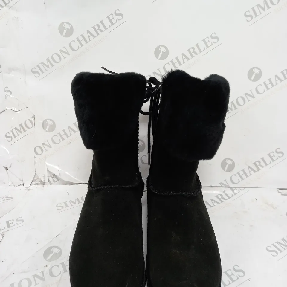 EMU BIRDWOOD BOOTS SIZE 4 BLACK 