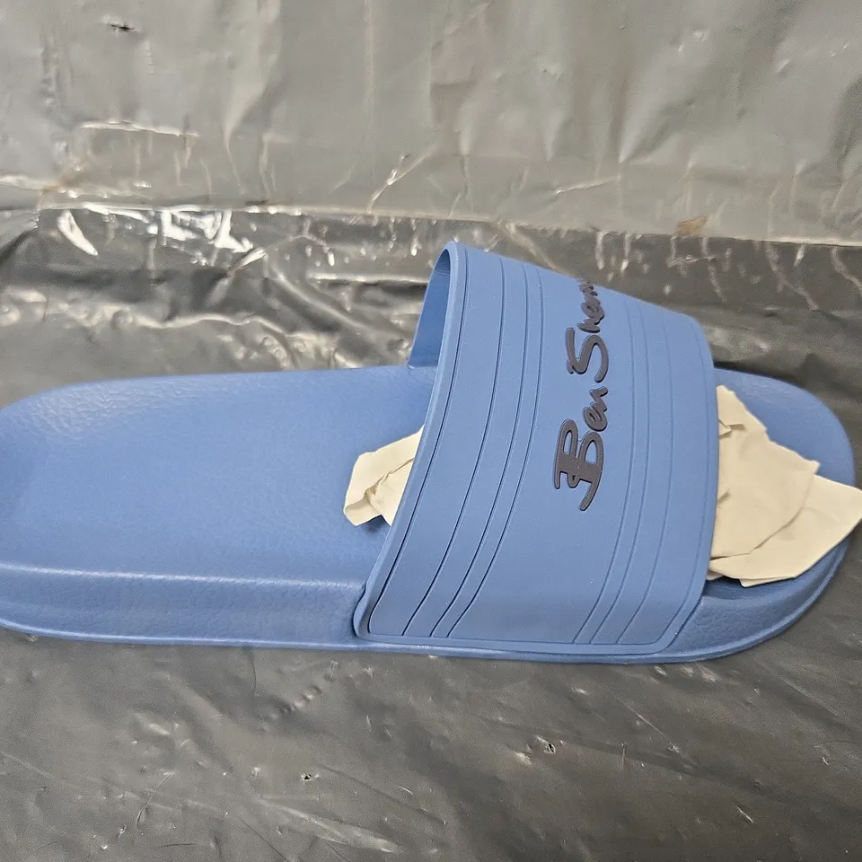 UNBOXED PAIR OF BEN SHERMAN SOUTHEND SLIDES IN BLUE - SIZE 7