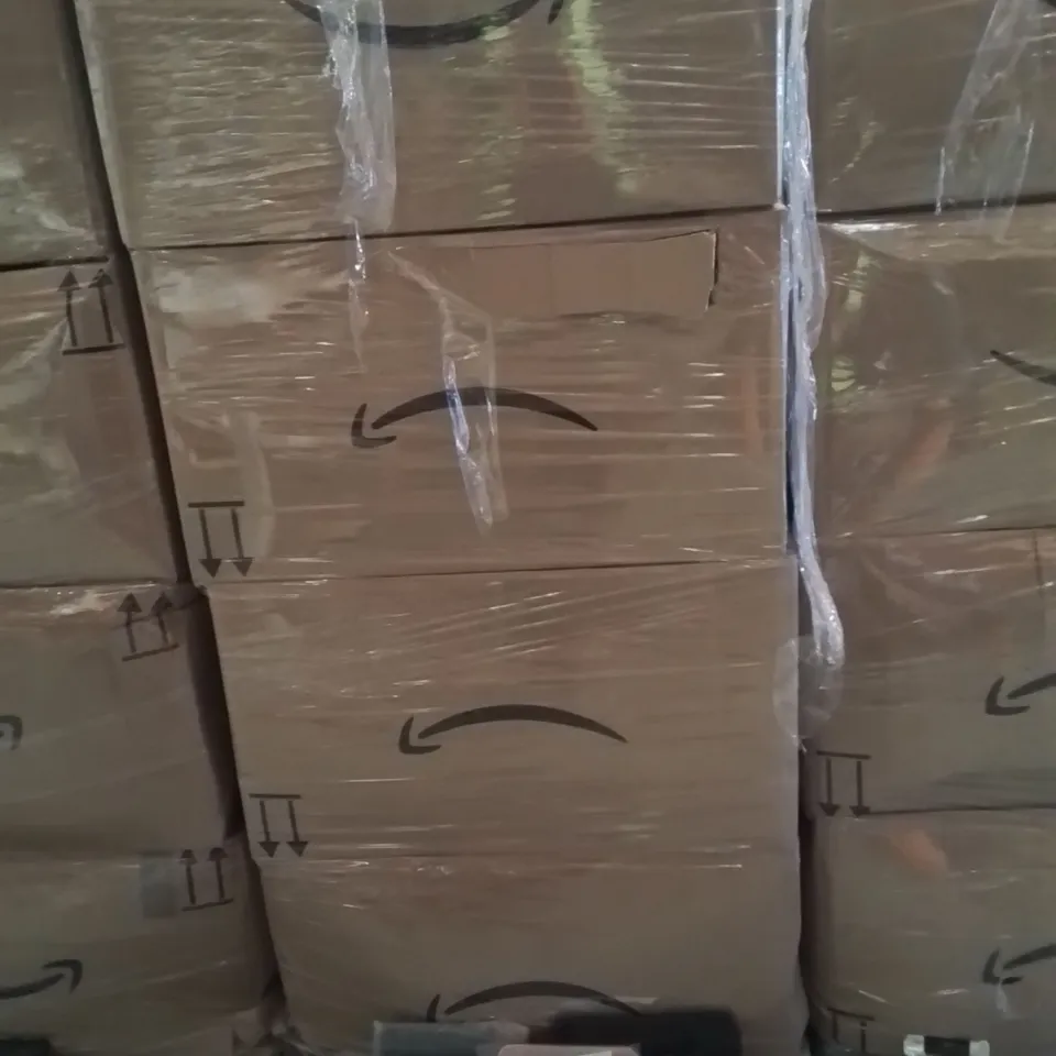 PALLET TO CONTAIN A LARGE QUANTITY OF TABLET CASES AND SCREEN PROTECTORS