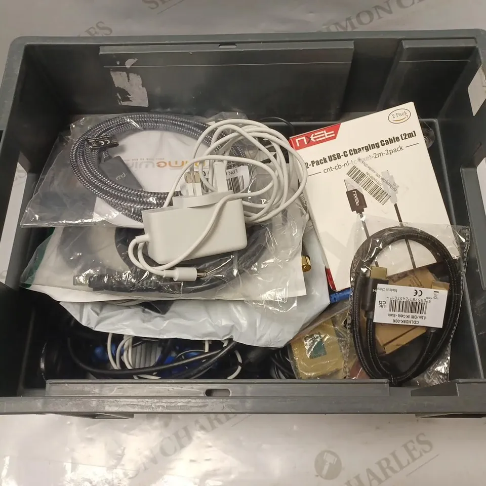 BOX OF APPROXIMATELY 15 ASSORTED ELECTRICALS & ELECTRICAL CABLES OF VARIOUS TYPES TO INCLUDE USB MOUSE, SINGLE PORT ANALOG VIDEO PASSIVE TRANSCEIVER, USB-C CHARGING CABLE, ETC