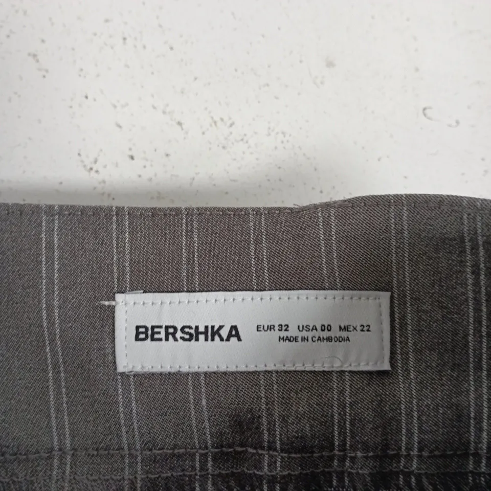 BERSHKA BOOTCUT TROUSERS – GREY PINSTRIPE, UK 4 (EU 32)