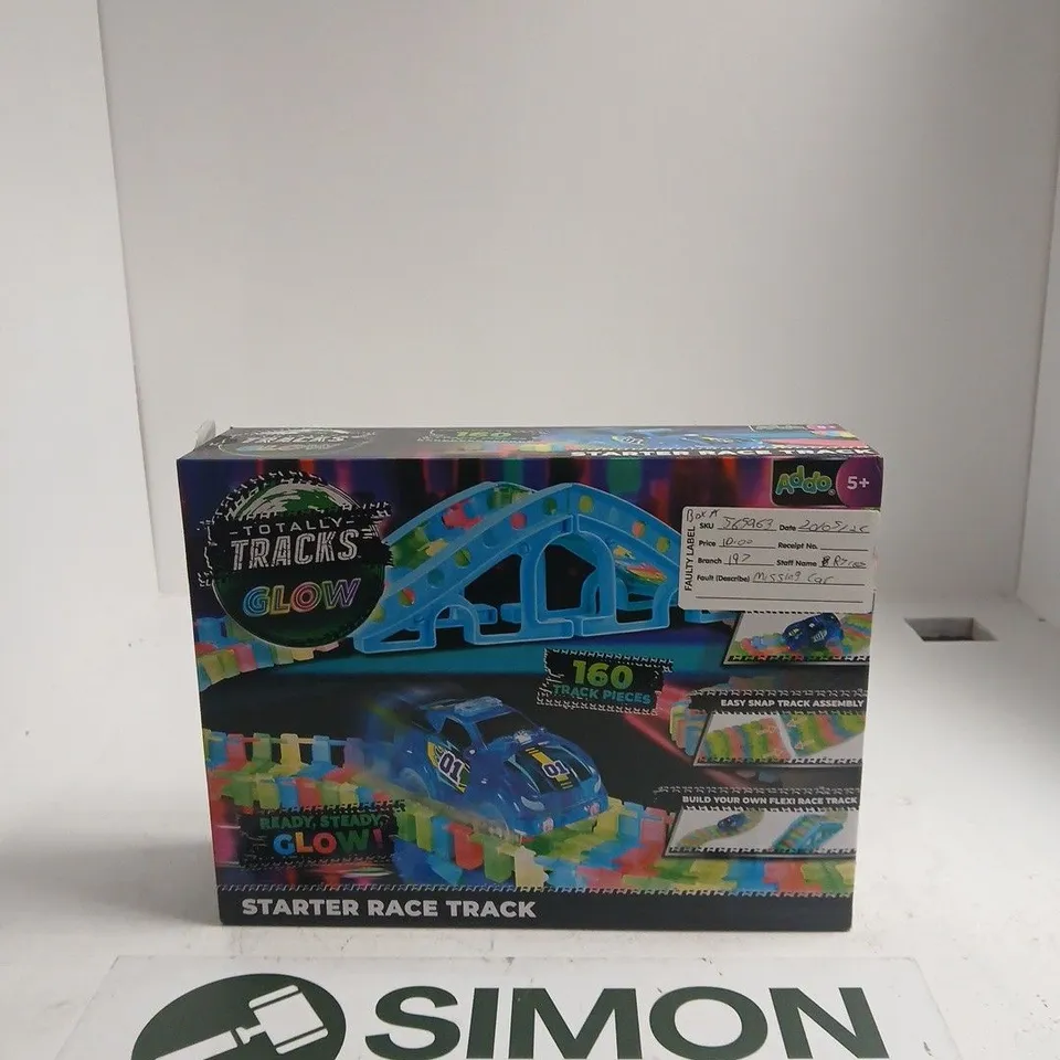 TOTALLY TRACKS GLOW STARTER RACE TRACK – 160 PIECES, BOXED SET