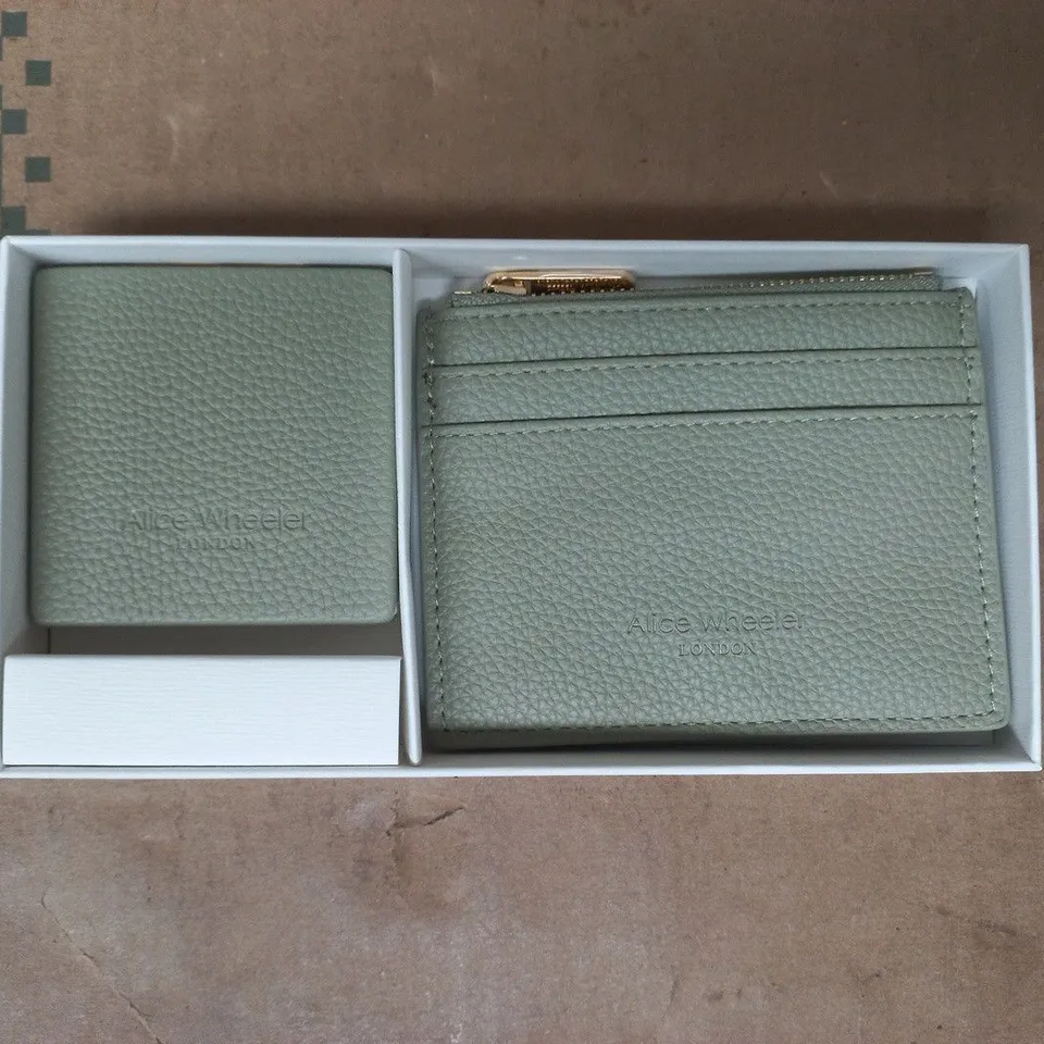 ALICE WHEELER PISTACHIO PURSE & MIRROR COMPACT