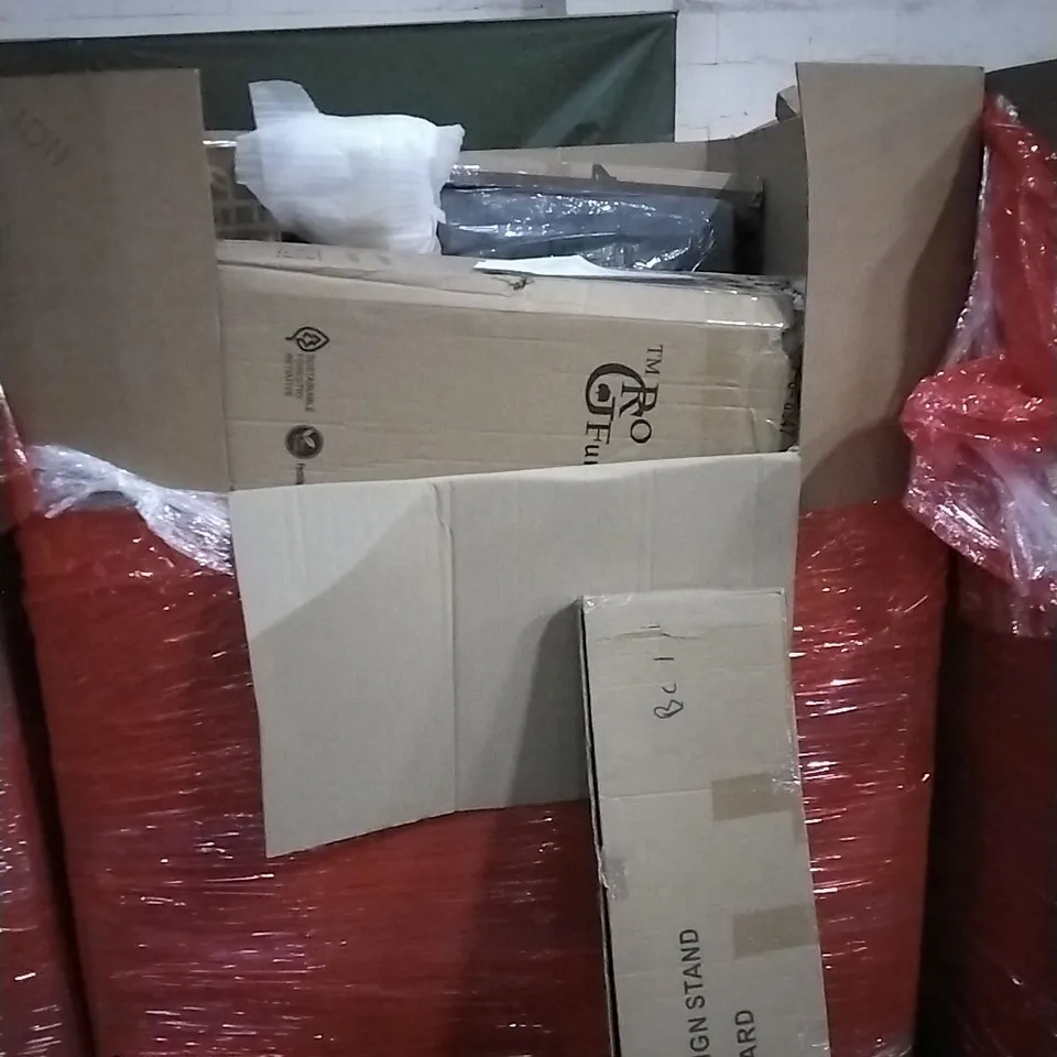 PALLET OF HOUSEHOLD ITEMS TO INCLUDE DOUBLE SIDE SIGN STAND, NATURAL BAMBOO BATH TRAY,FOOT WARMER, VIBRATION EXCERISE MACHINE AND OTHER ASSORTED ITEMS...