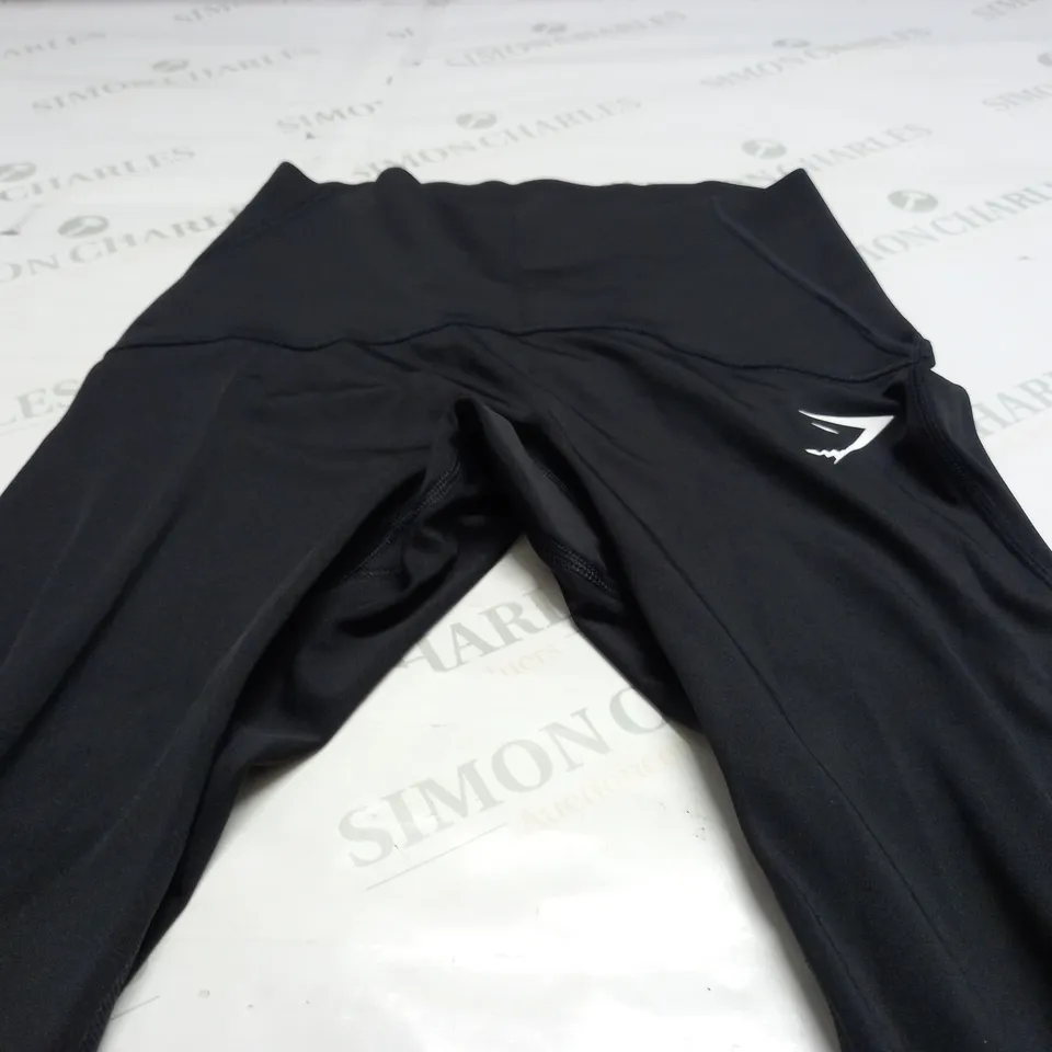 GYMSHARK LEGGING PANTS IN BLACK - SMALL