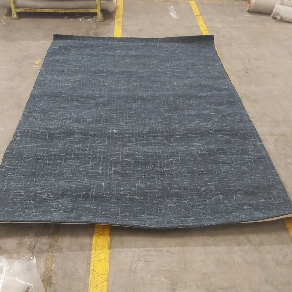 QUALITY DESIGNER RUG - APPROXIMATELY 295 x 200cm