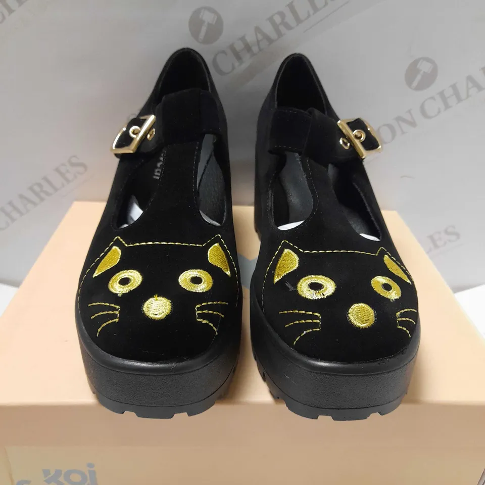 KOI FUJI CAT FACE BLACK SUEDE/CAT SHOES - SIZE 3