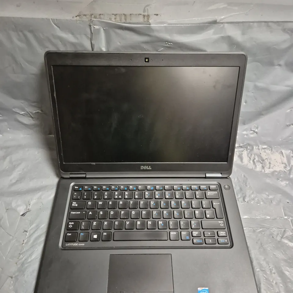 DELL LATITUDE I5 - 5200U - 2.20HZ - 4GB - LAPTOP 