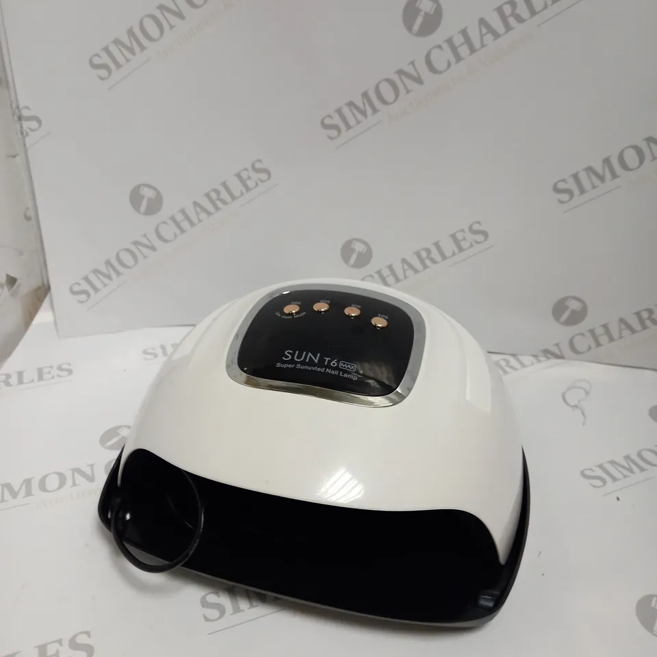 BAGGED SUPER SUNUVLED NAIL LAMP 