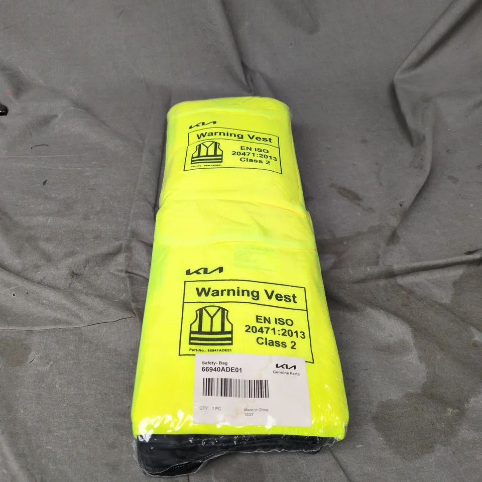 HI VIS WARNING VEST AND SAFETY BAG