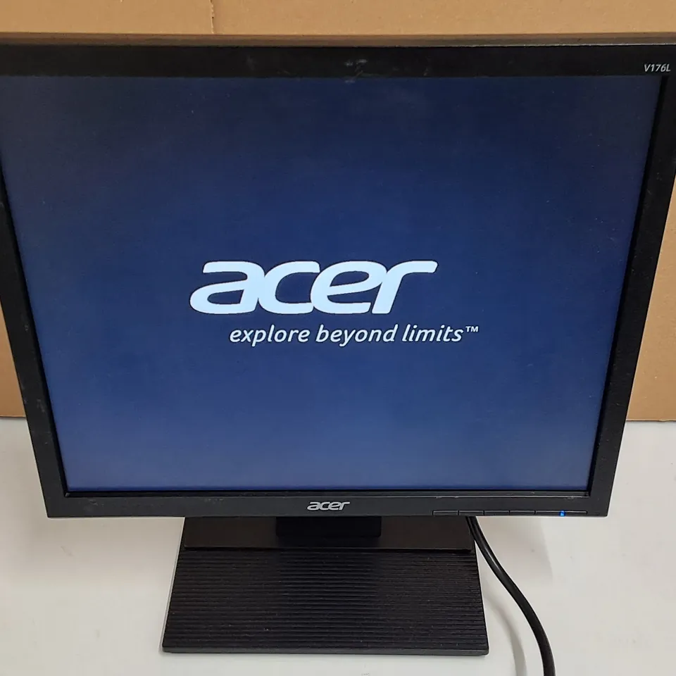 UNBOXED ACER 17" LCD MONITOR - V176L