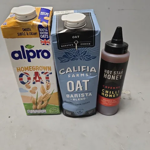 APPROXIMATELY 7 ASSORTED FOOD & DRINK ITEMS TO INCLUDE -ALPRO HOME GROWN OAT , CALIFIA FARMS OAT , HOT STAR HONEY CHILLI HONEY