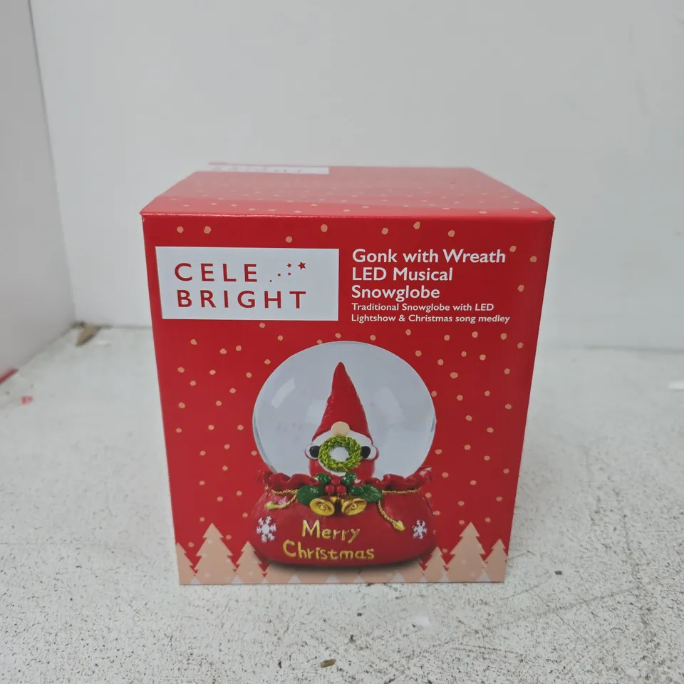 BOXED CELEBRIGHT GONK WITH WREATH LED MUSICAL SNOWGLOBE
