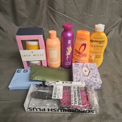APPROXIMATELY 20 ASSORTED HEALTH & BEAUTY PRODUCTS TO INCLUDE - HAIRBURST CONDITIONER - KYLIE WATERPROOF EYELINER - GIVE ME BLONDE SHOT - ETC