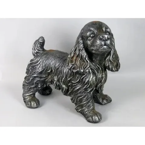 BOXED STANDING GREY RUSTIC SPANIEL GARDEN STATUE (1 BOX)