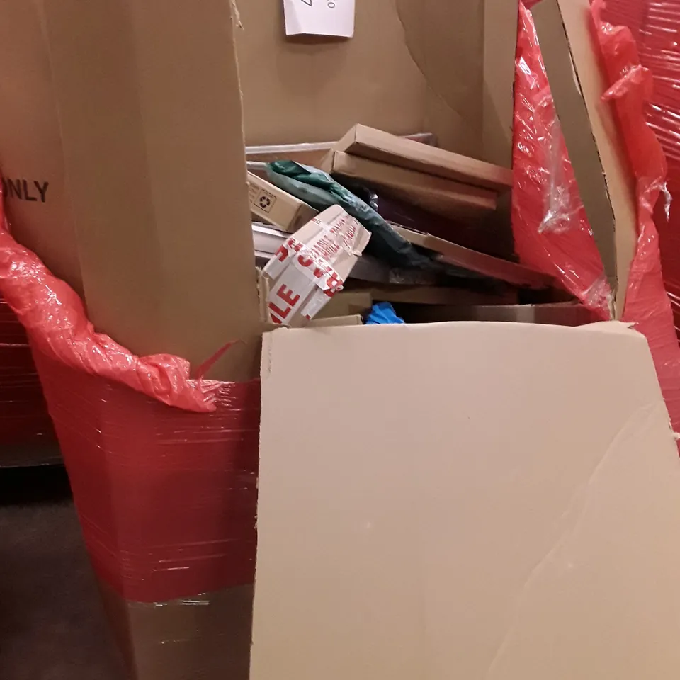 PALLET OF ASSORTED HOUSEHOLD ITEMS TO INCLUDE LED PANEL LIGHT, ROLLING BARSTOOL AND TOILET SEATS