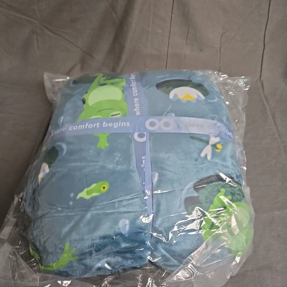 SEALED OODIE ADULT OVERSIZED HOODED BLANKET - FROGS