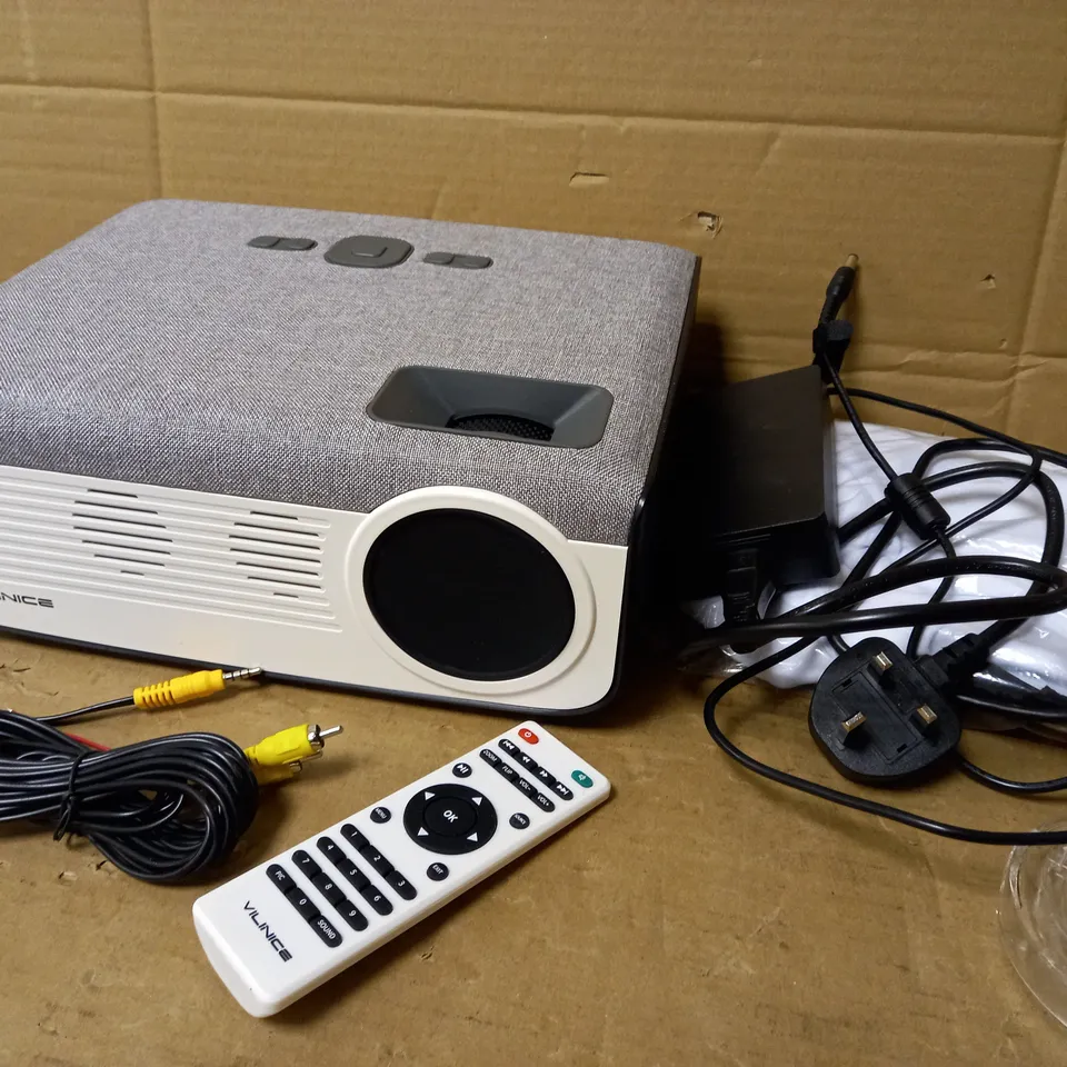 VILINICE NO.VL407 LED PROJECTOR