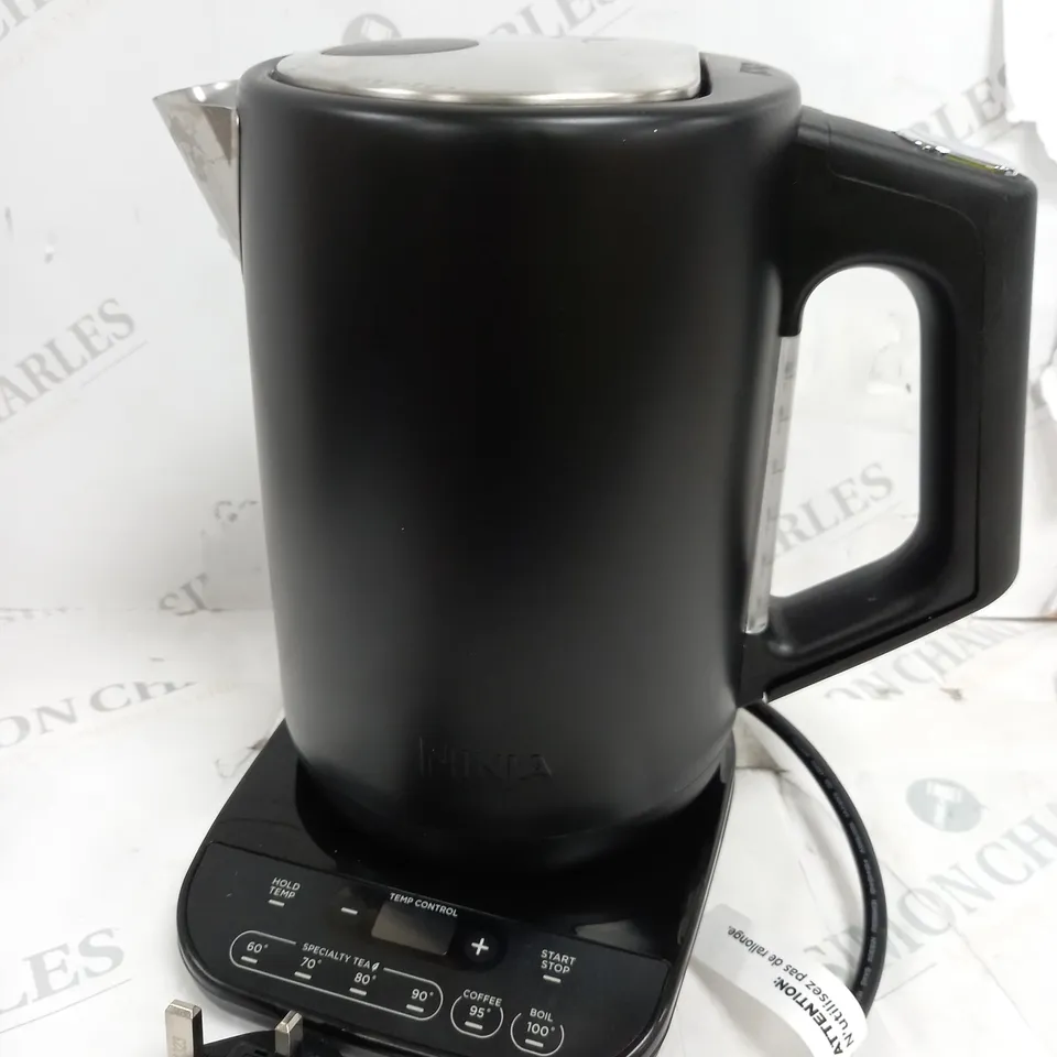 BOXED NINJA PERFECT TEMPERATURE KETTLE KT200UK