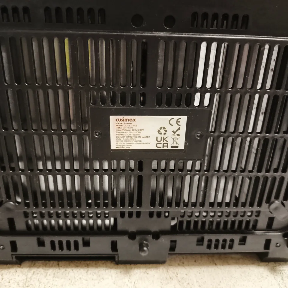 CUSIMAX 4-SLICE TOASTER – STAINLESS STEEL - DAMAGE TO TOP