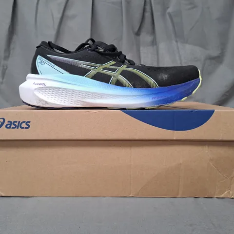 BOXED PAIR OF ASICS GEL-KAYANO 30 SHOES IN BLACK/MULTICOLOUR UK SIZE 7.5