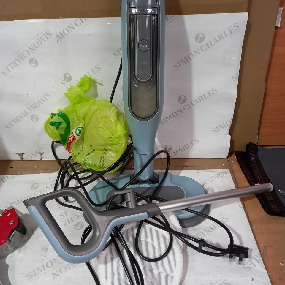 SHARK STEAM MOP
