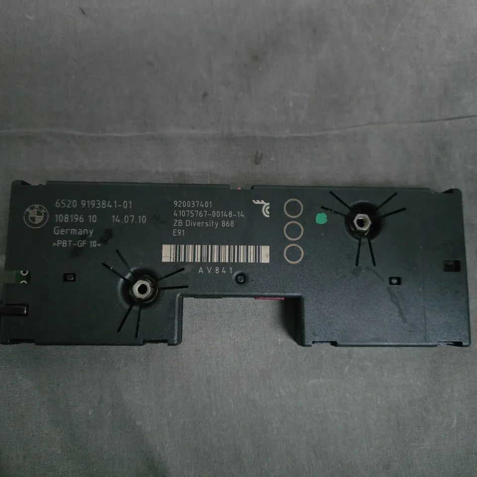 BMW Vehicle Control Module (ECU) – Part 6520 919384-1-01 (E91)