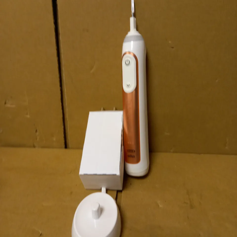 ORAL-B GENIUS X ELECTRIC TOOTHBRUSH 