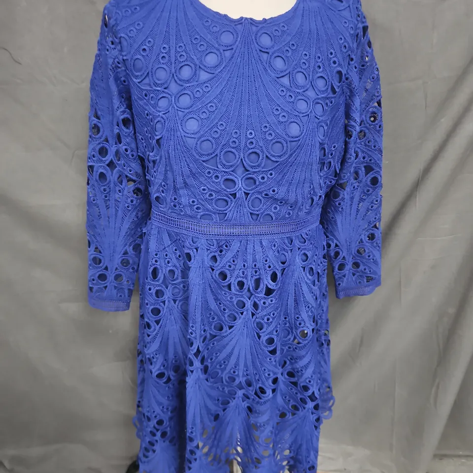 GEORGE W DAVIES SHELEIGH LACE KNEE LENGTH DRESS IN COBALT BLUE SIZE 14