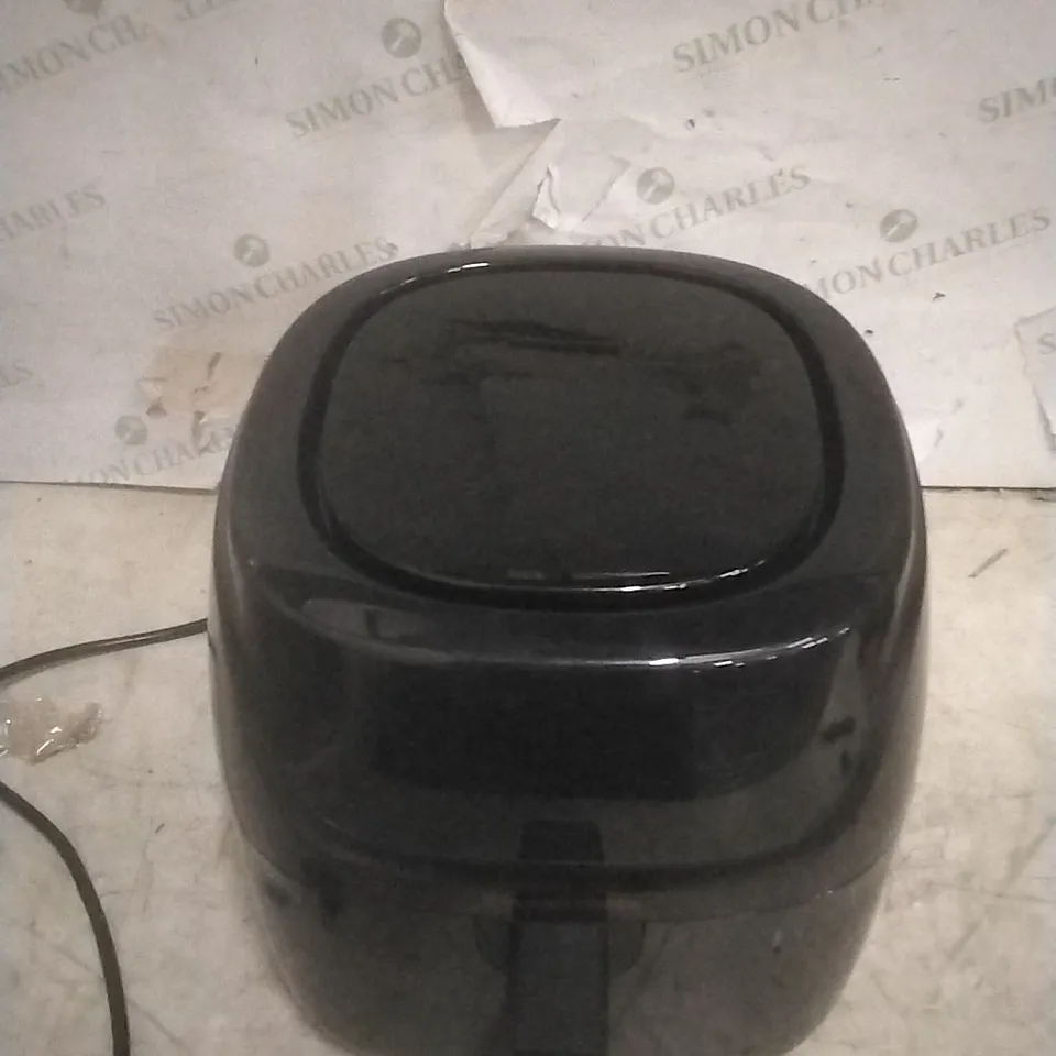 RUSSELL HOBBS SMALL AIR FRYER 