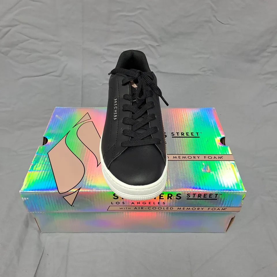 SKECHERS STREET LOS ANGELES SNEAKERS – BLACK, MEMORY FOAM - 9