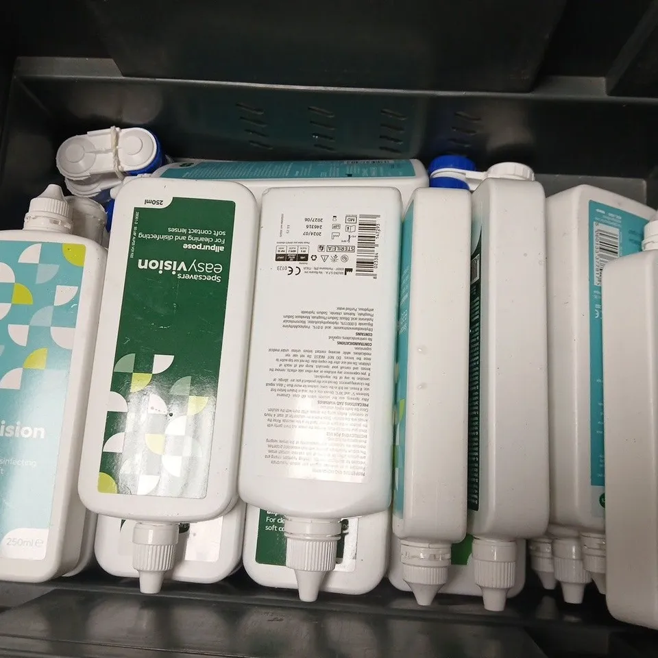 APPROXIMATELY 20 ASSORTED EYECARE & HEALTHCARE PRODUCTS TO INCLUDE SPECSAVERS ALLPURPOSE, BIOTRUE, ETC - COLLECTION ONLY