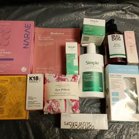 LOT OF APPROXIMATELY 15 ASSORTED HEALTH AND BEAUTY ITEMS TO INCLUDE BULLDOG, PLOUISE AND BIODANCE