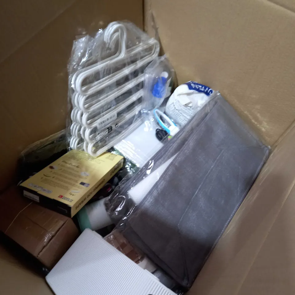 BOX OF APPROXIMATELY 20 ASSORTED ITEMS TO INCLUDE CRIMPIT TOOL, SIDESTREAM KIT, LAUNDRY BASKET ETC