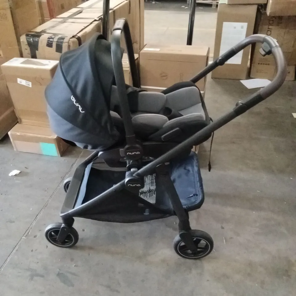 NUNA STROLLER