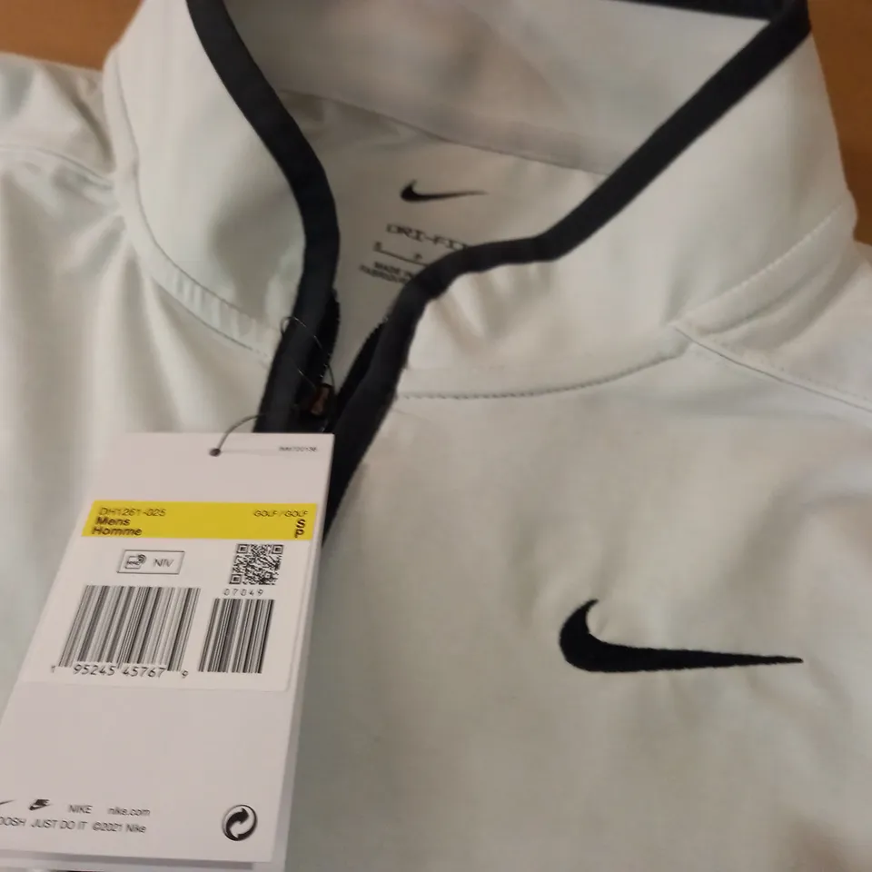 NIKE DRI-FIT HALF ZIP TOP IN WHITE - S