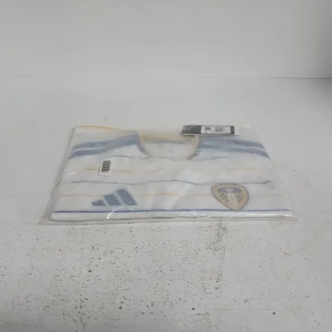 LEEDS UNITED FC SMALL CLUB JERSEY TAGGED