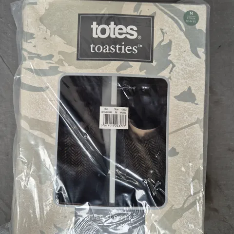 BOXED PAIR OF TOTES TOASTIES MULE SLIPPERS IN BROWN UK SIZE 9-10