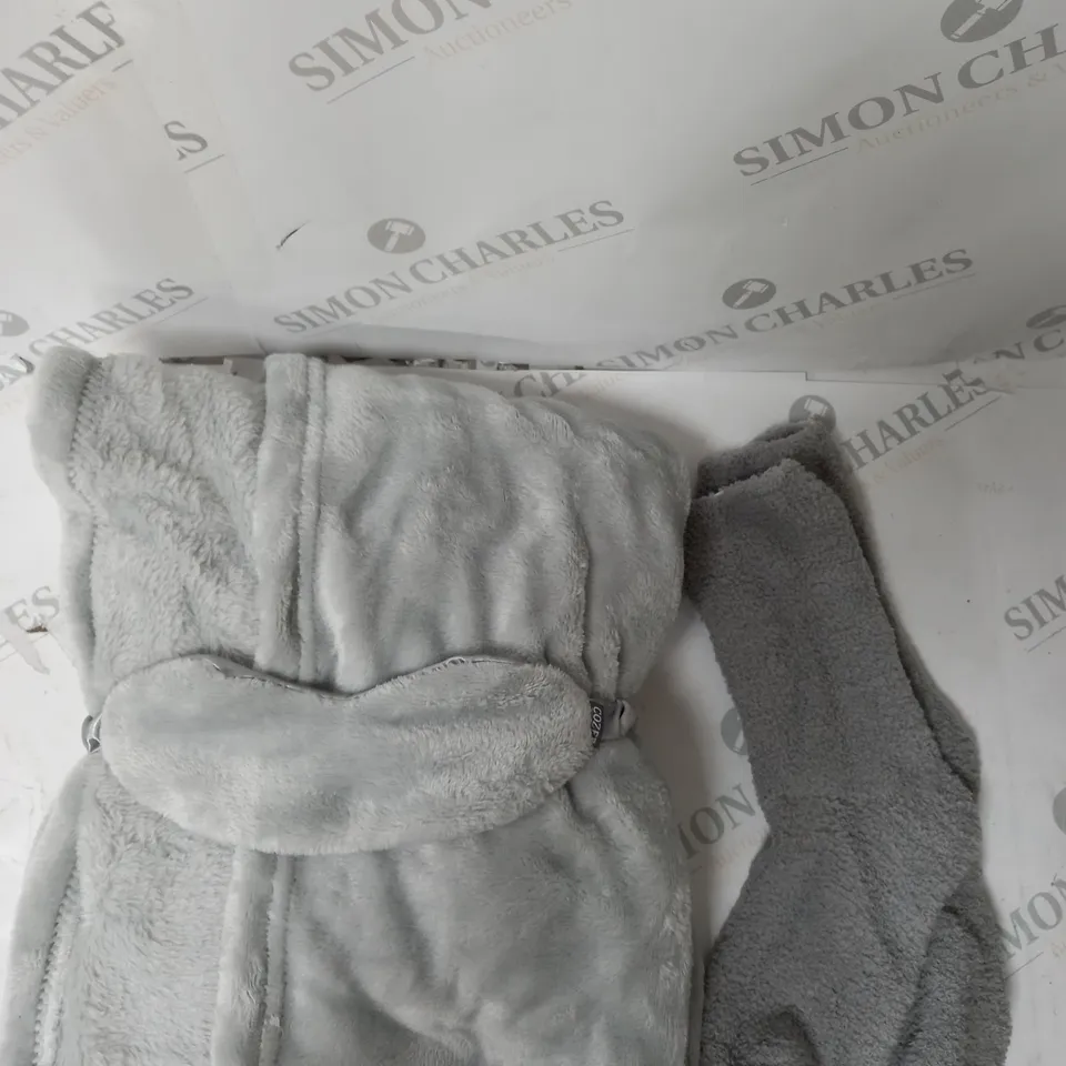 COZEE HOME THROW, SOCKS AND EYE MASK SET.