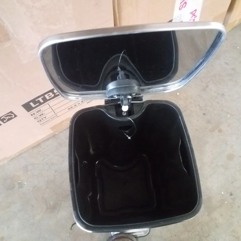 BOXED SONGMIC PEDAL BIN - SILVER 