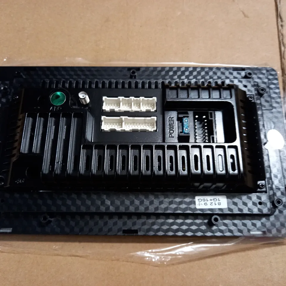 mountable tablet with 46 and gpd - 812 9 1g+16g