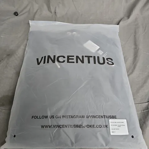 BAGGED VINCENTIUS BADGE HOODIE – BLACK, SIZE M