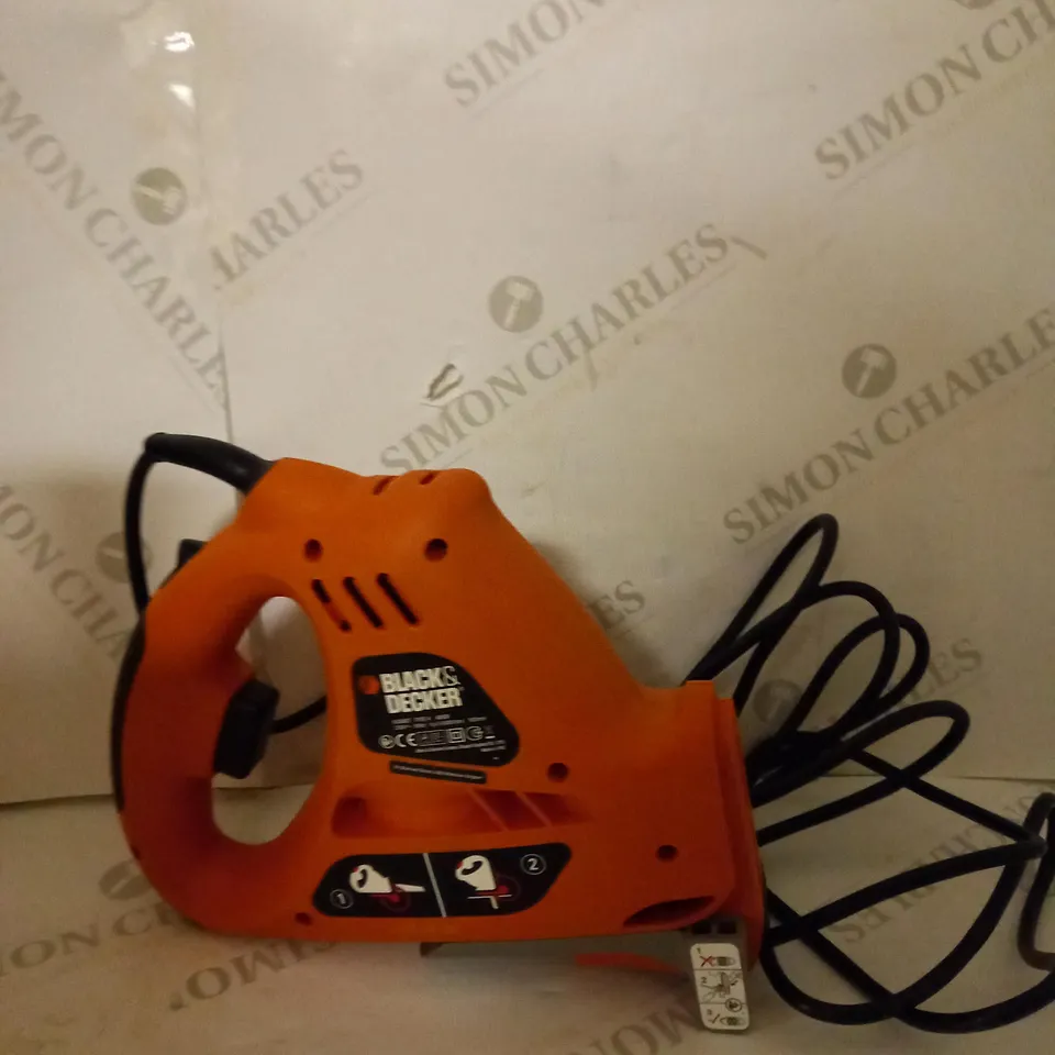 BLACK+DECKER 400V SCORPION ELECTRIC SAW, KS890ECN-GB