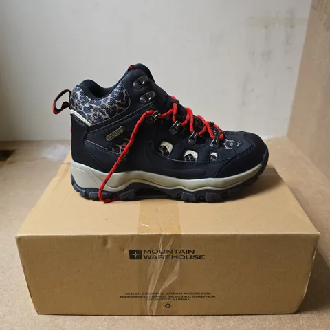 MOUNTAIN WAREHOUSE ADVENTURER WOMEN'S WATERPROOF PRINTED WALKING BOOT – BLACK, UK 4.5