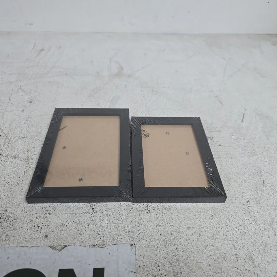 BOX OF APPROXIMATELY 12 ASSORTED PHOTO FRAMES